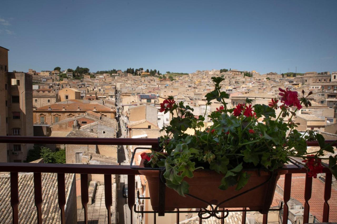 Appartement Come A Casa Panoramico E Centralissimo à Canicattì Extérieur photo