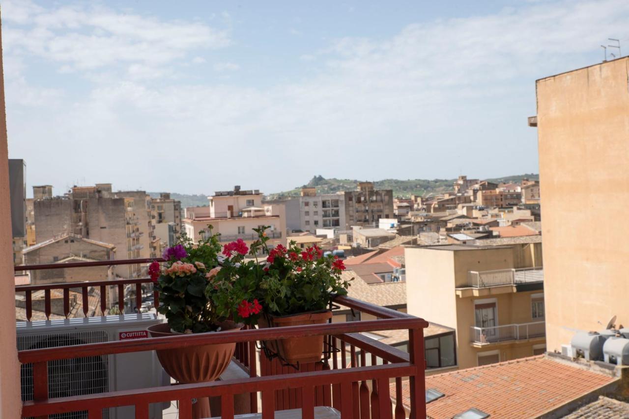 Appartement Come A Casa Panoramico E Centralissimo à Canicattì Extérieur photo